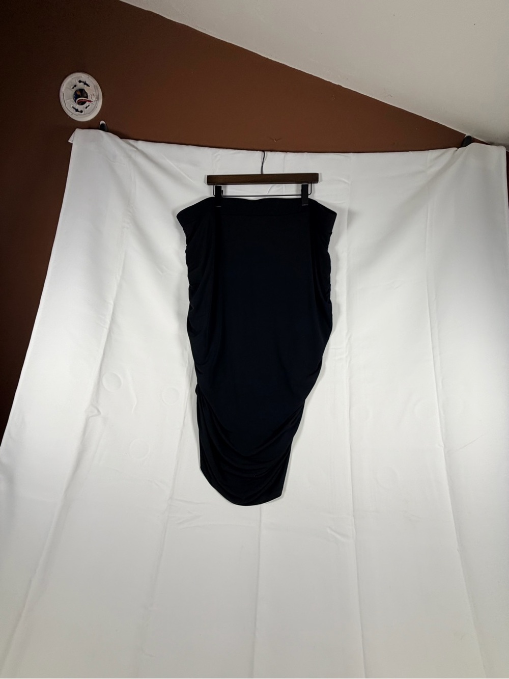 TORRID Women’s Size 4 4X 26 Skirt Midi Length Studio Knit Pencil Ruched NWT NEW - Picture 11 of 16